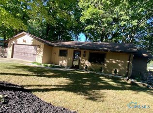 45 Airline Rd, Put In Bay, OH 43456