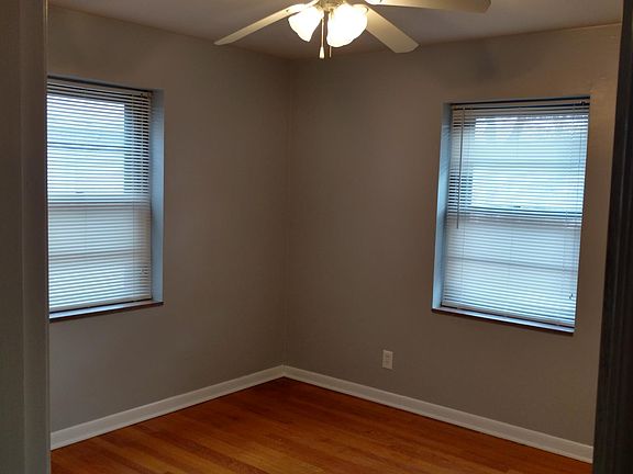 4th image of 1256 Moorlands Dr
