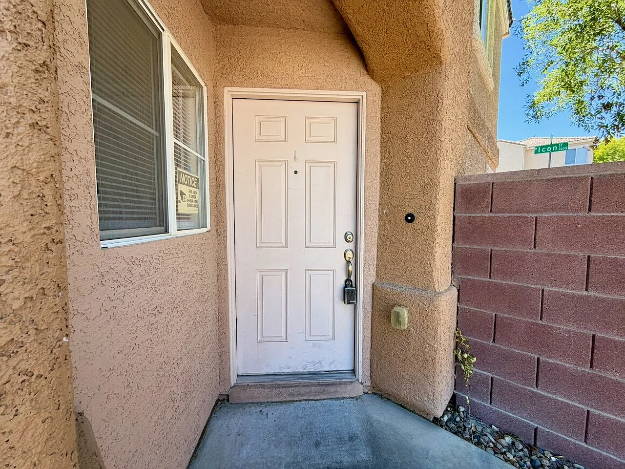 3 bed, 2.5 bath, 1380 sqft, $1,850 — Photo 3