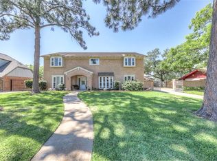18234 Nassau Bay Dr, Houston, TX 77058