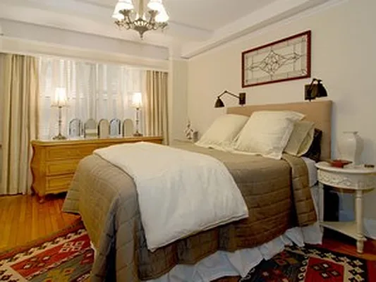 Sold by Corcoran | media 14