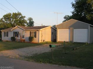 345 W Walnut St, Stanton, MI 48888