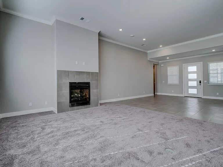 924 Solarium Dr — Photo 12