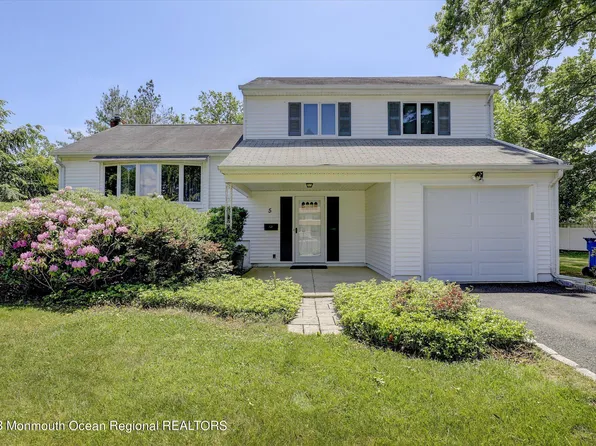 5 Ramble Way, Hazlet, NJ 07730