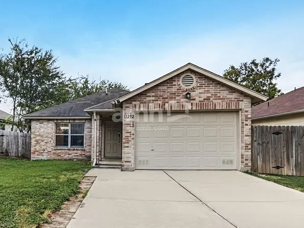 11232 Vollmer Ln, San Antonio, TX 78254
