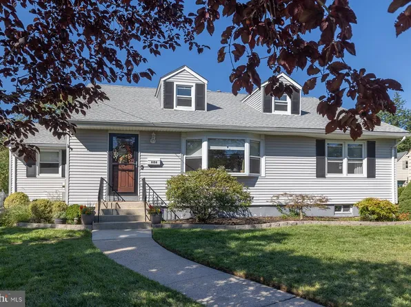 606 Grove St, Haddonfield, NJ 08033