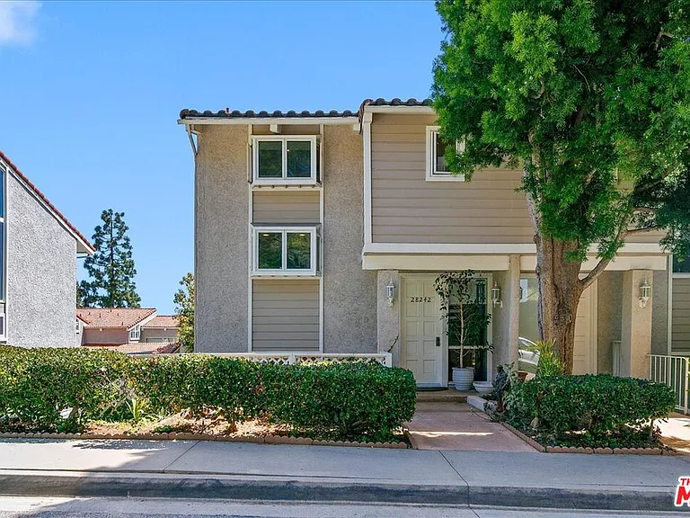 28242 Rey De Copas Ln — Photo 1