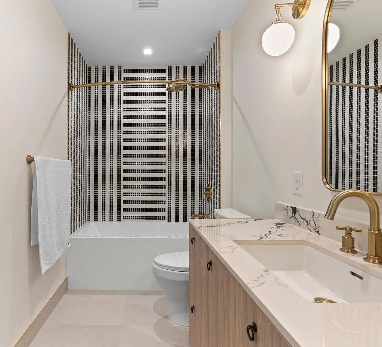 2 bed, $6,000 — Photo 4