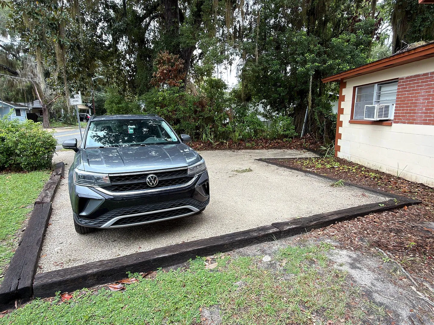 Lovely 3 Bedroom, 1 Bathroom House — Photo 3