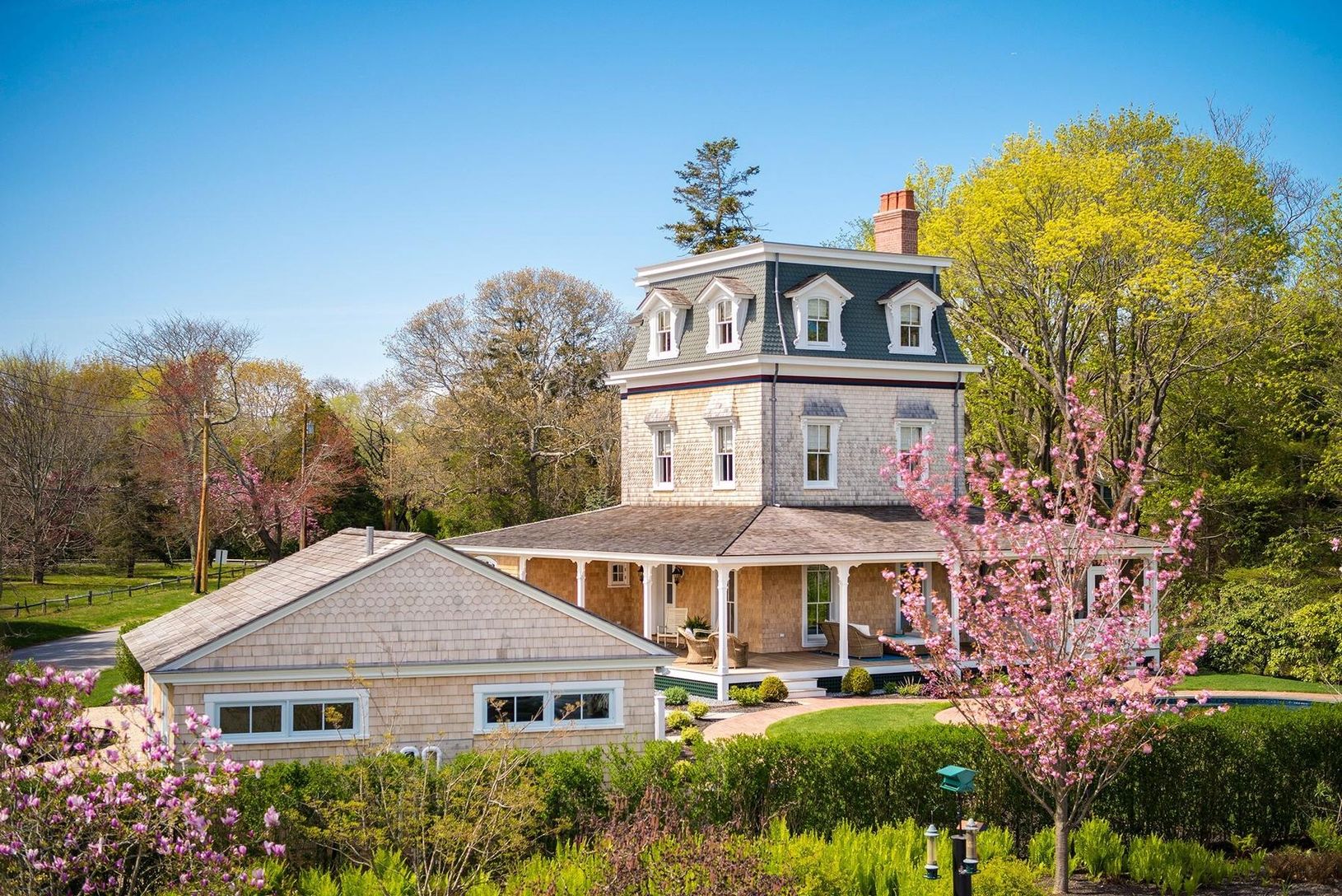  106 Old Depot Rd, Quogue