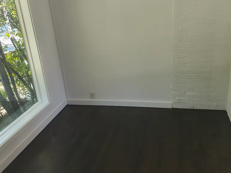 2828 Benedict Canyon Dr — Photo 33