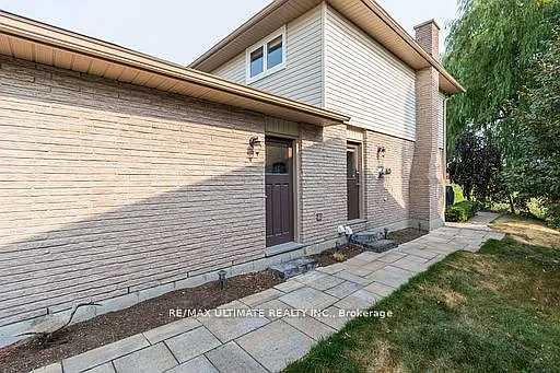 34 Briarwood Cres — Photo 45