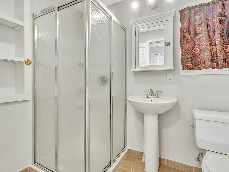 116 Unaka Ave #2 — Photo 16