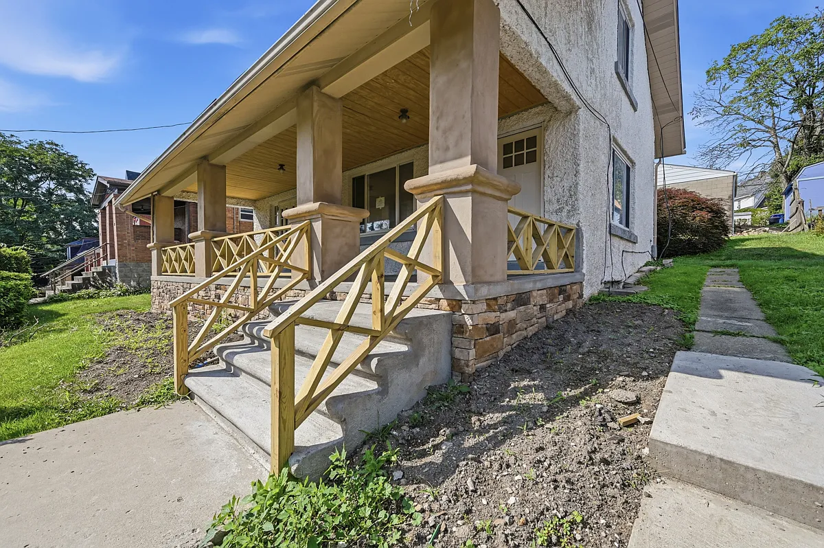 3 bed, 2.5 bath, 1401 sqft, $2,750 — Photo 3