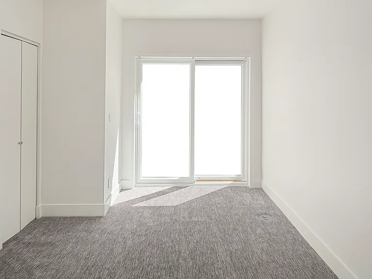 80 E Roanoke St #19 — Photo 24