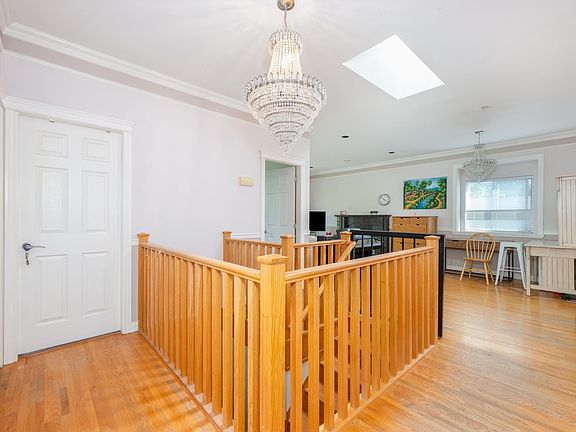 4th image of 5671 Earles St