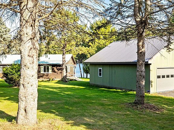 3rd image of 448 Jordan Point Road