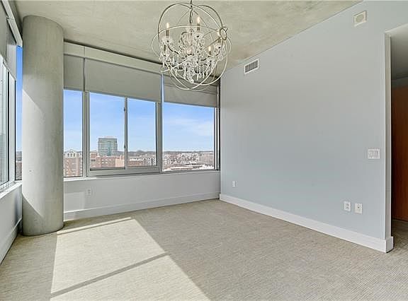 5th image of 4646 Broadway APT 11S