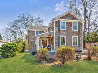 595 Park Rd, West Hartford, CT 06107