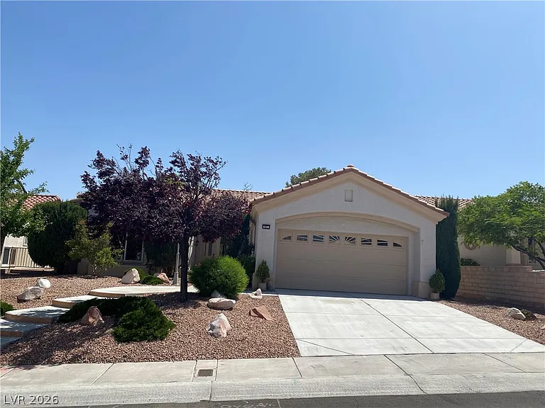 10013 Woodhouse Dr — Photo 3