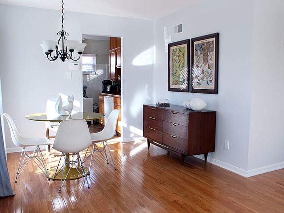 4th image of 589 Brookhaven Ct