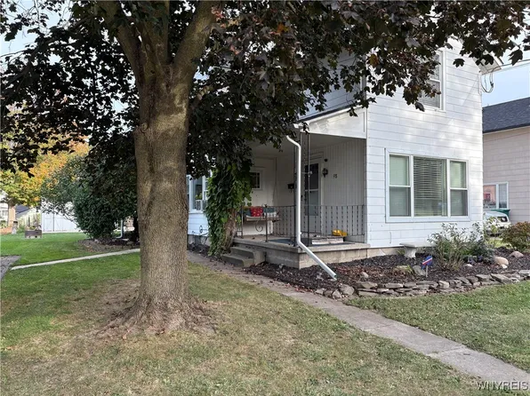 98 Liberty St, Warsaw, NY 14569