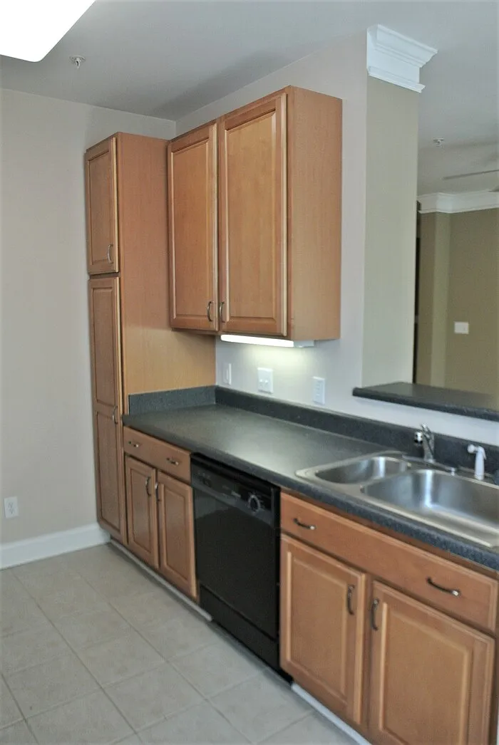 2 bed, 2.0 bath, $1,650 — Photo 3