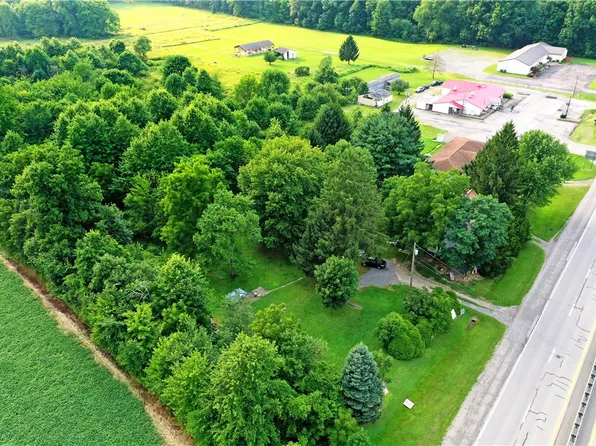 3607 N Hermitage Rd, Transfer, PA 16154