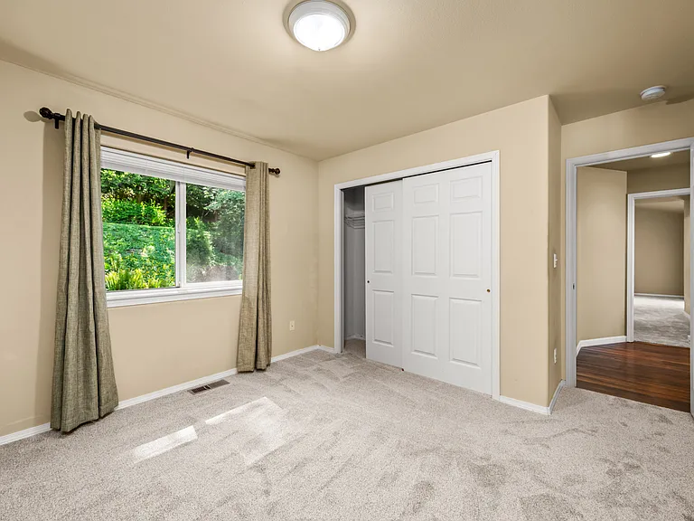 1405 Edwards St — Photo 15