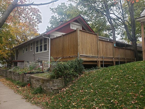 4th image of 1700 W 41st St