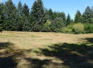 640 Ranch Rd, Reedsport, OR 97467