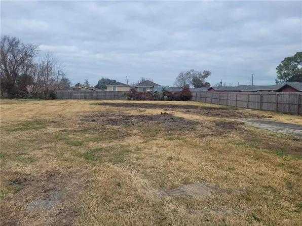 701-705 730th St, Gretna, LA 70053