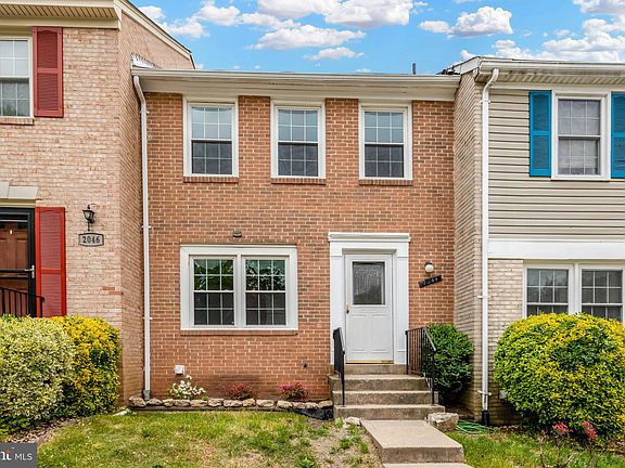 3rd image of 2044 Mayflower Dr