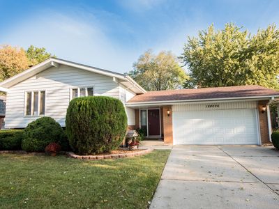 18W026 73rd St, Darien, IL, 60561