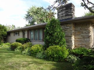 8301 10th Pl, Kenosha, WI 53144