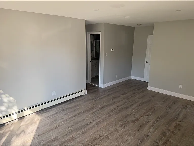 33 Granada Pkwy #2 — Photo 4