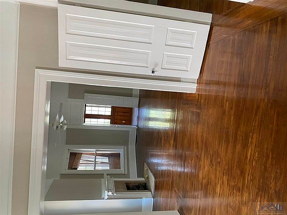 4th image of 1656 Dufossat St #1656