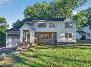 2 Garden Ct, Hohokus Boro, NJ 07423