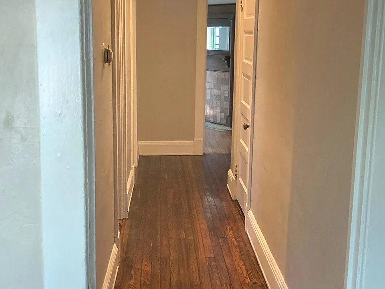 1323 Beach Ave #1 — Photo 16