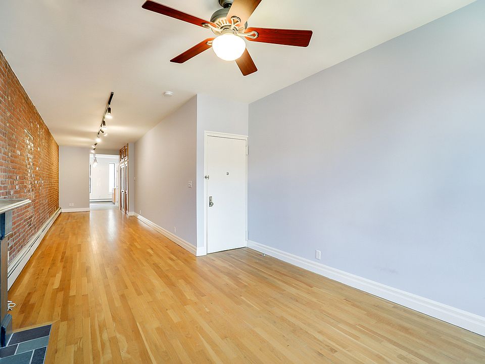 1st image of 118 Bedford Ave APT 2