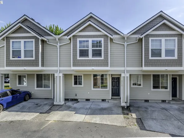 8654 NE Hyde Park Ln, Hillsboro, OR 97006