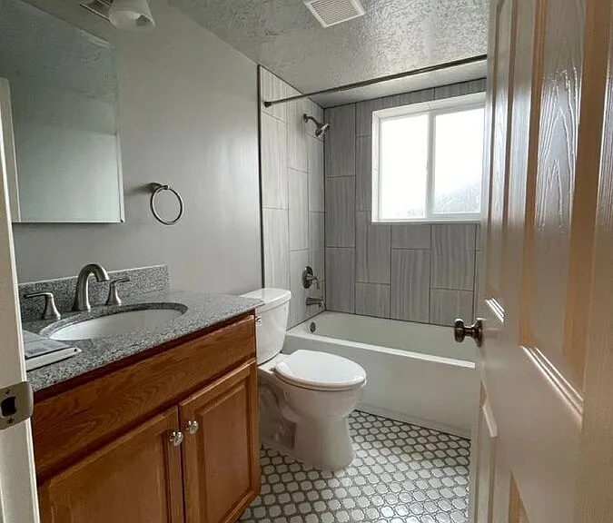 301 W Center St #301 — Photo 10