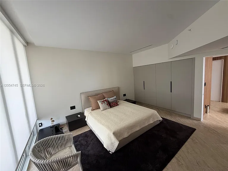 16425 Collins Ave #OS18A — Photo 9