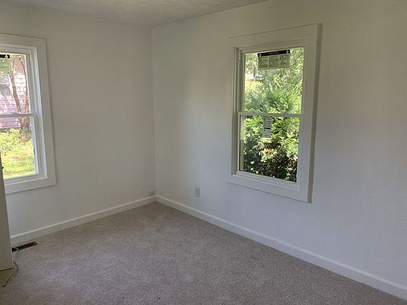 4th image of 3954 N Sadlier Dr