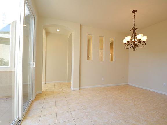 4th image of 2313 Clearbrook Cir