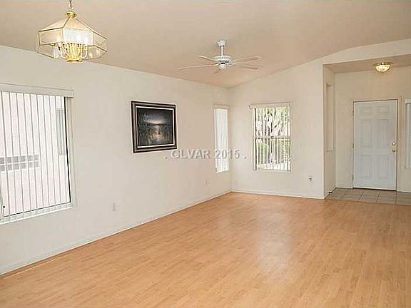 2nd image of 500 Dart Brook Pl