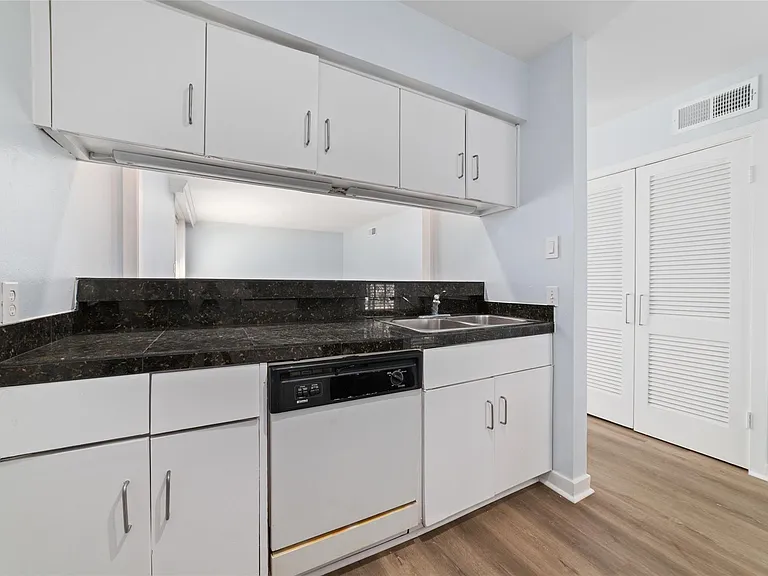 3300 Yorktown St #26 — Photo 13