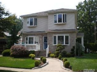 114 Birch St, Floral Park, NY 11001