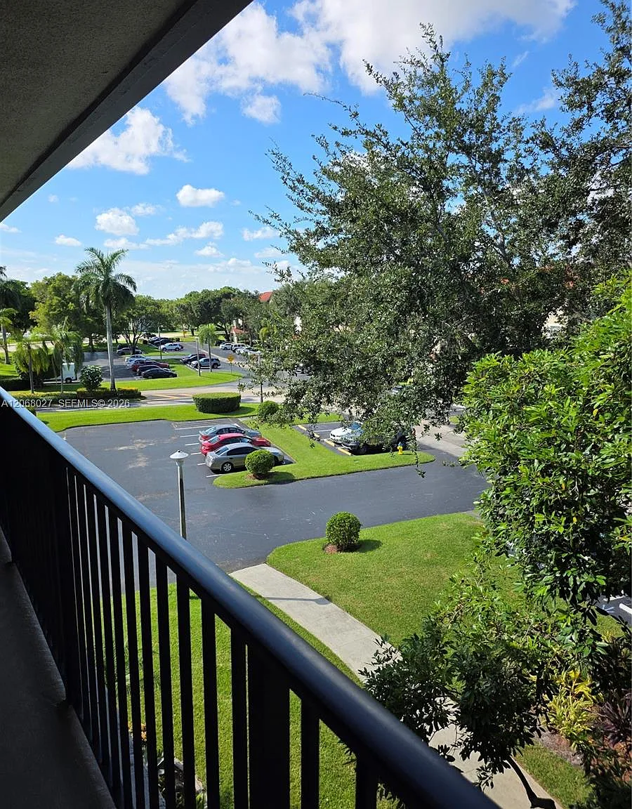 Cambridge At Century — Photo 3