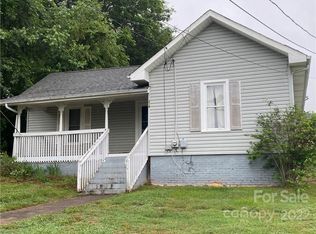 219 Randolph St, Morganton, NC 28655